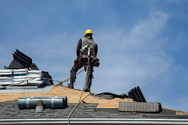Professional Gutter Installation technician working in Vincent, IA